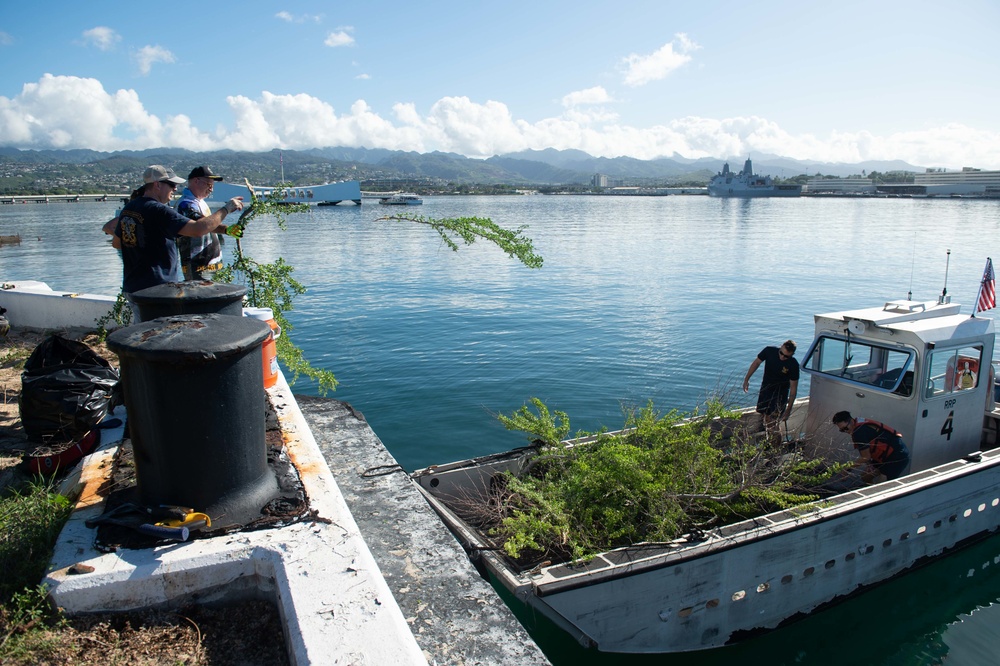 Navy Mustang Association Hawaii Chapter Cleans Up Pearl Harbor Mooring Quays