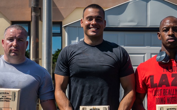 Powerhouse: HQBN Marines host 1000 lbs Club