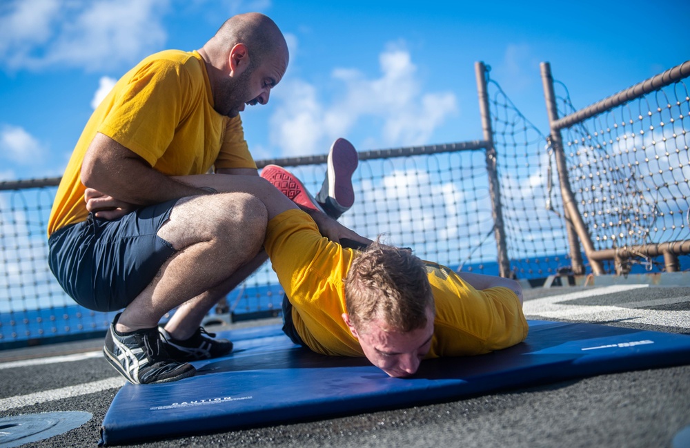USS Harpers Ferry Conducts SRF Bravo