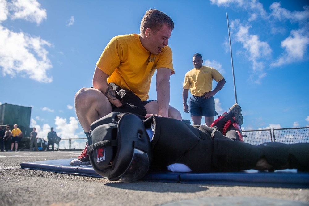 USS Harpers Ferry Conducts SRF Bravo