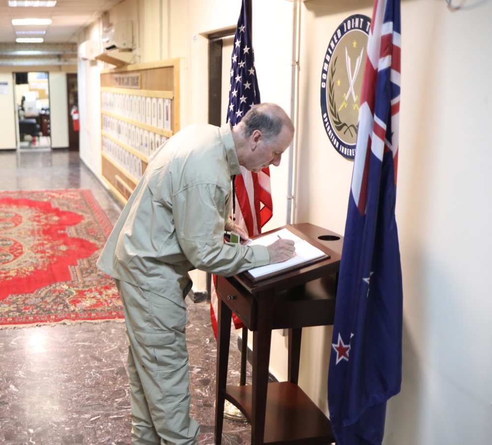 New Zealand Secretary of Defence, Mr. Andrew Bridgman Visits Iraq
