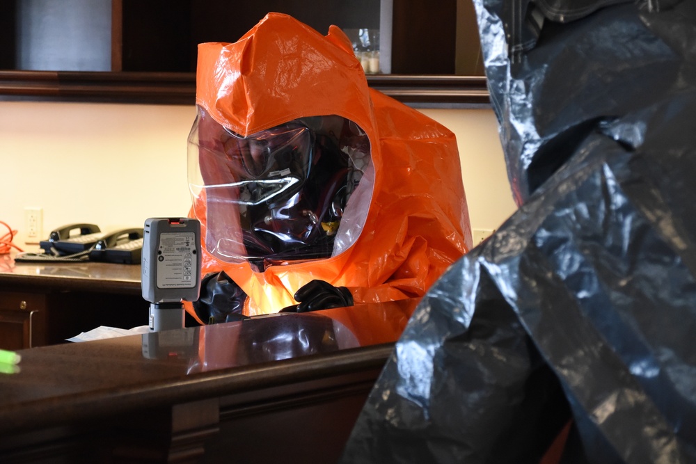 43rd Civil Support Team conducts hazmat training