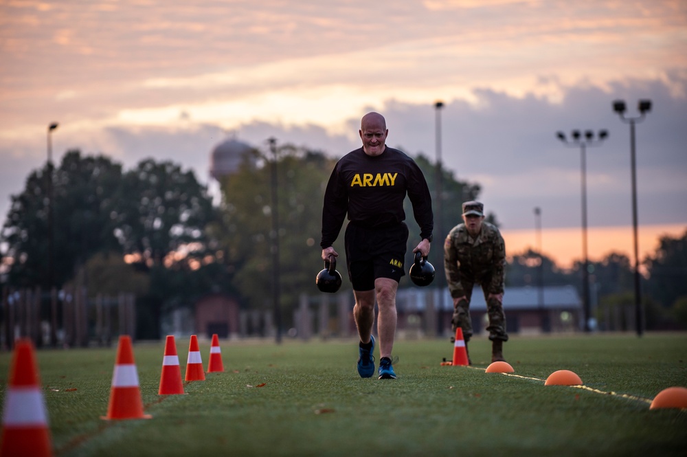 Top senior enlisted leaders across Army Reserve take on ACFT