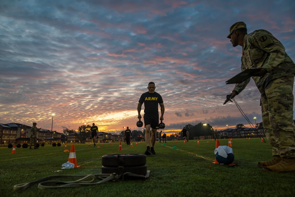 Top senior enlisted leaders across Army Reserve take on ACFT