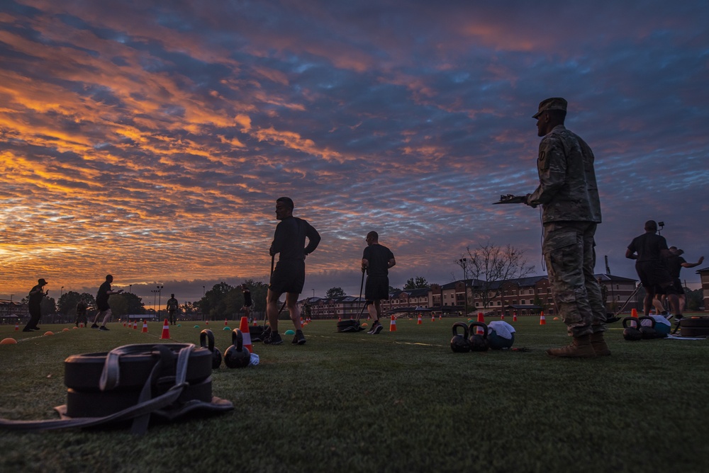 Top senior enlisted leaders across Army Reserve take on ACFT