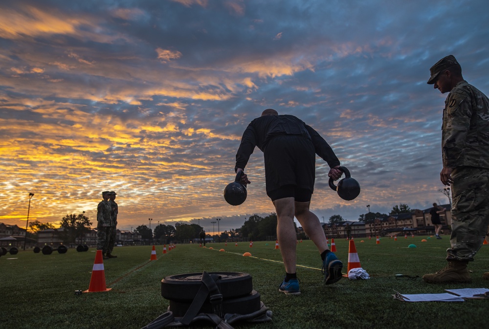 Top senior enlisted leaders across Army Reserve take on ACFT