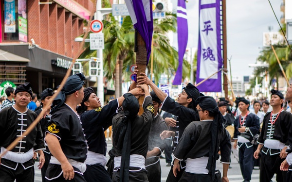 Okinawa local and US communities celebrate Ryukyu Dynasty Parade together