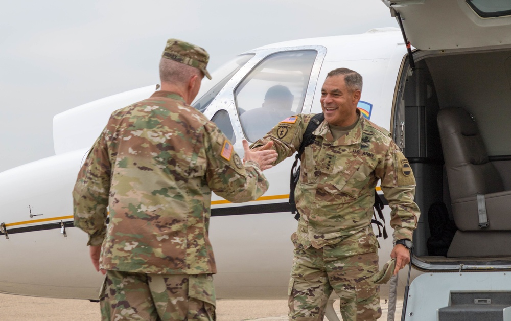 FORSCOM Commander visits MKAB