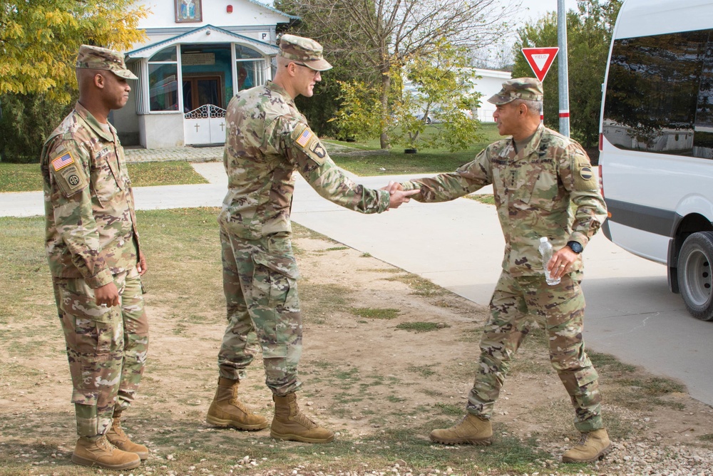 FORSCOM Commander visits MKAB