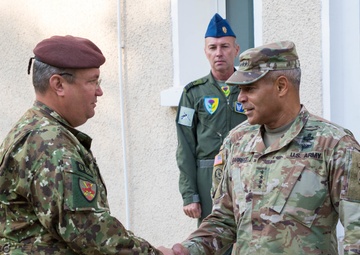 FORSCOM Commander visits MKAB