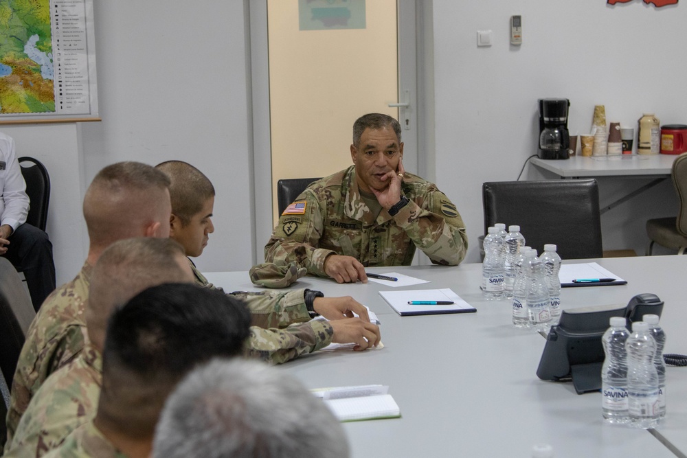 FORSCOM Commander visits MKAB