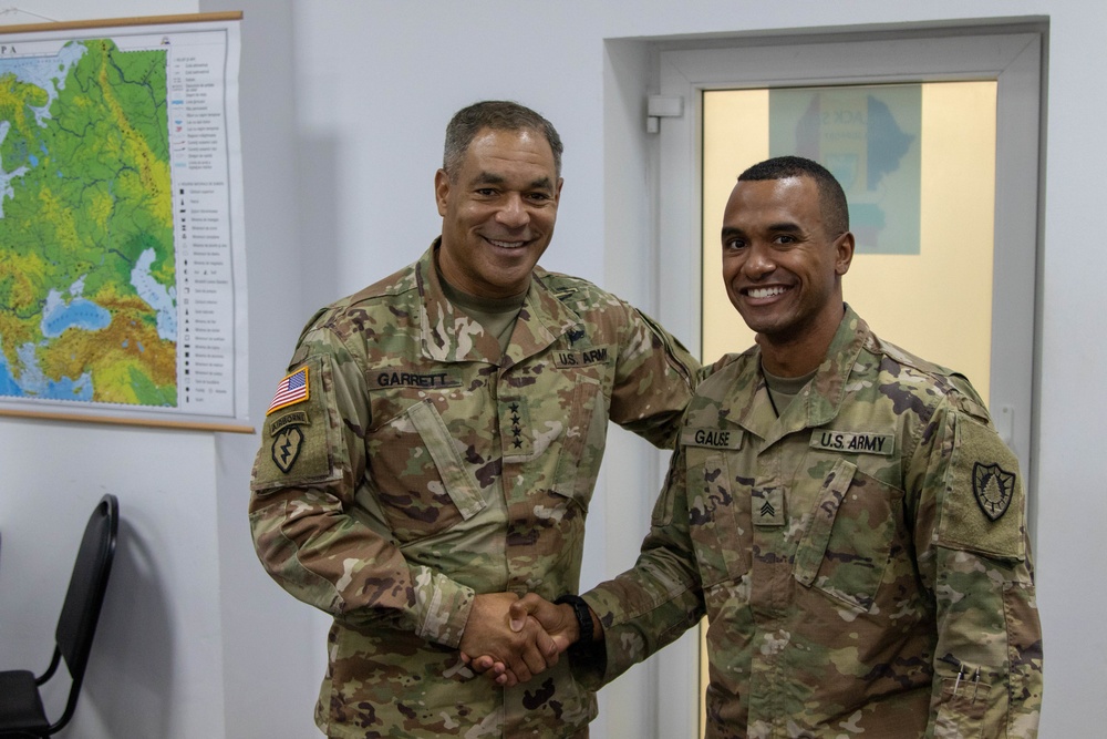 FORSCOM Commander visits MKAB