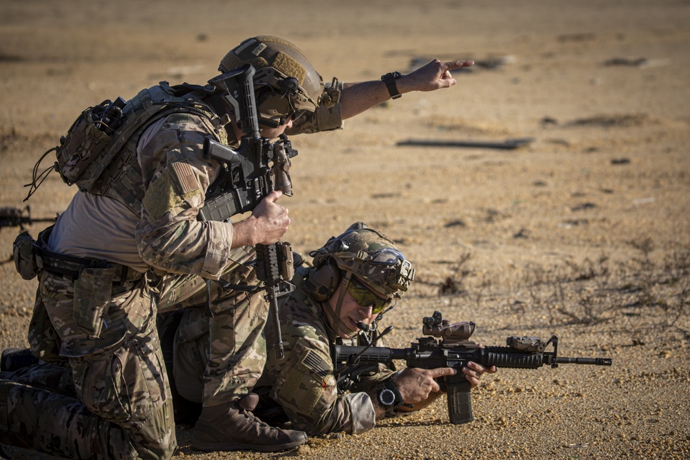 Special Warfare Airmen and Marines team up for live-fire exercise