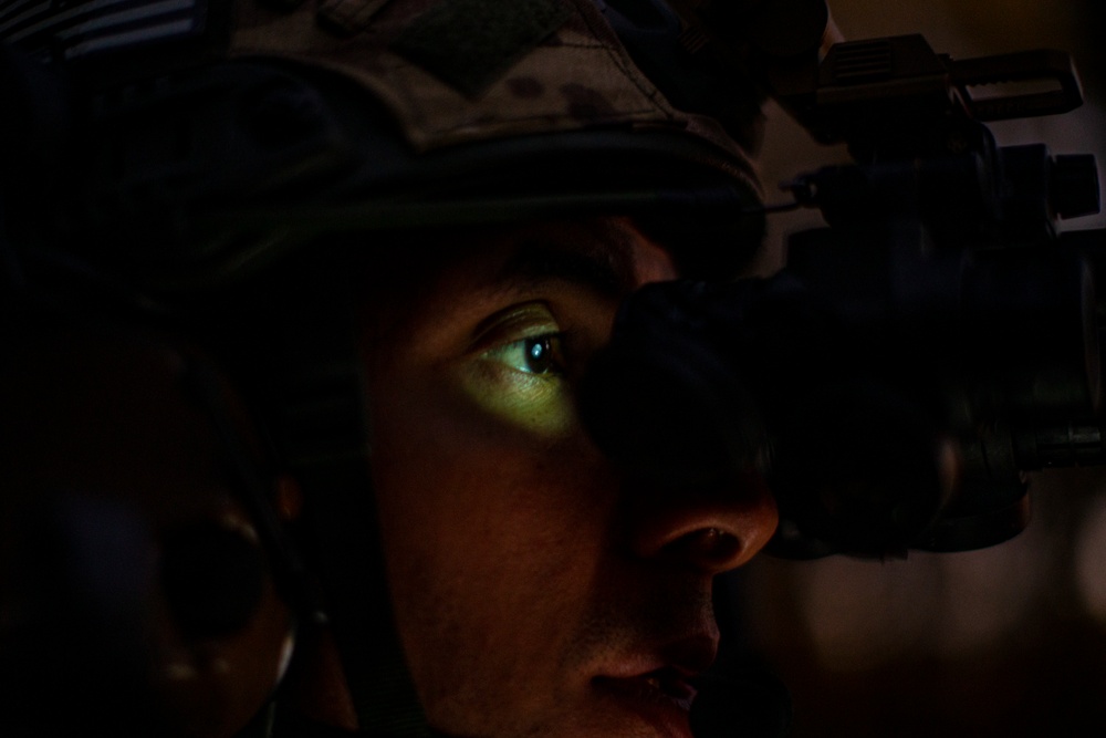 Special Warfare Airmen and Marines team up for live-fire exercise