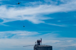 COMSUBPAC AND UH Use Drone to Deliver Supplies to Submarine
