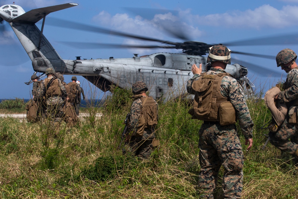 US Marines demonstrate rapid deployment capabilities off Okinawa’s coast