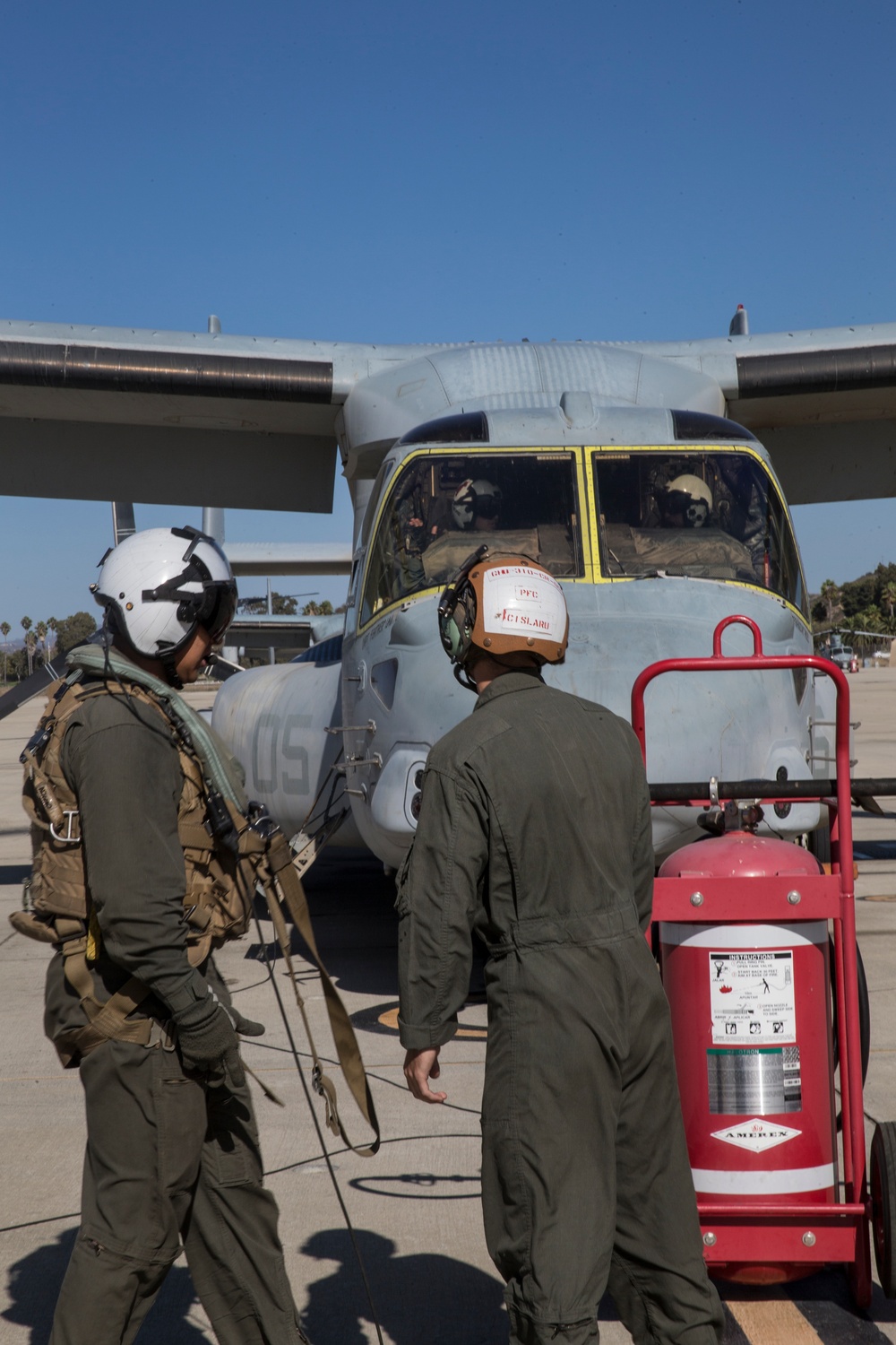 MV-22B Osprey lands on MCAS Camp Pendleton