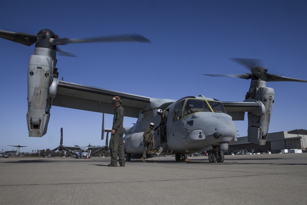 MV-22B Osprey lands on MCAS Camp Pendleton