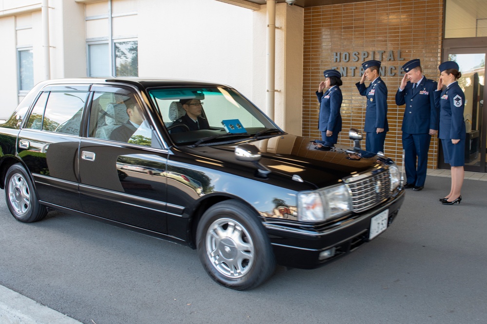 Yokota welcomes JASDF Surgeon General