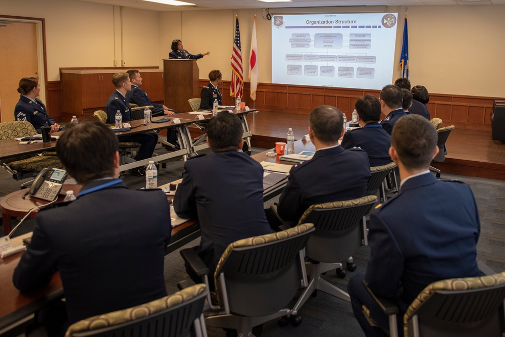 Yokota welcomes JASDF Surgeon General