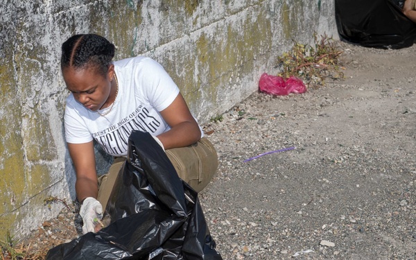 USS Porter (DDG 78) trash clean-up in Batumi, Georgia