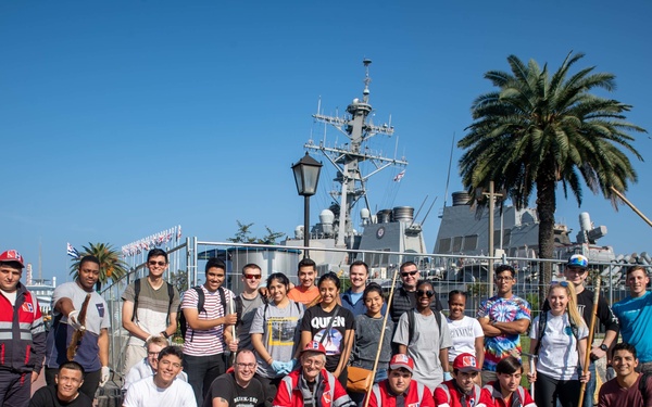 USS Porter (DDG 78) trash clean-up in Batumi, Georgia