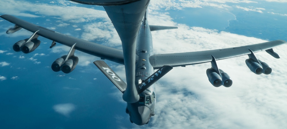 KC-135s Refuel B-52s