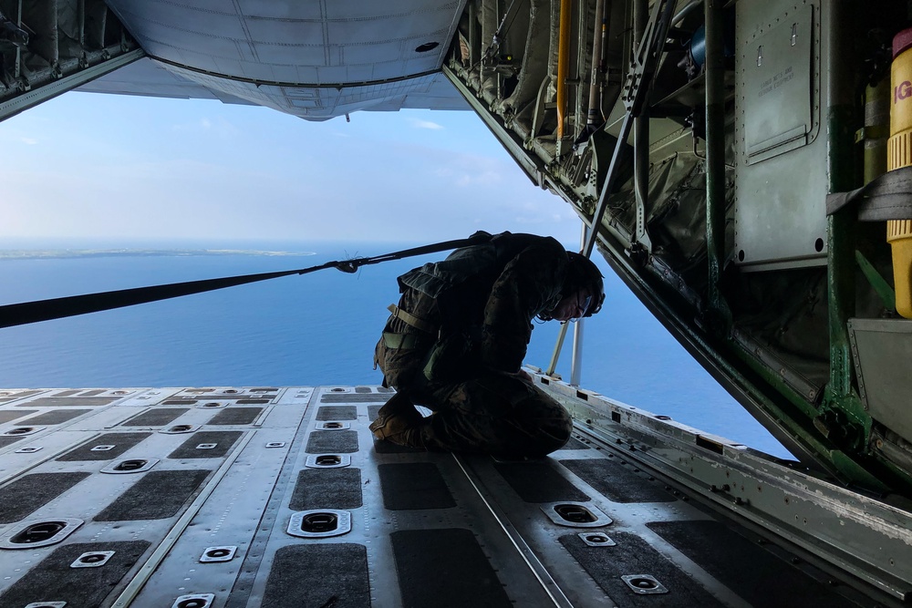 Recon Parachute Operations: MAGTF delivery