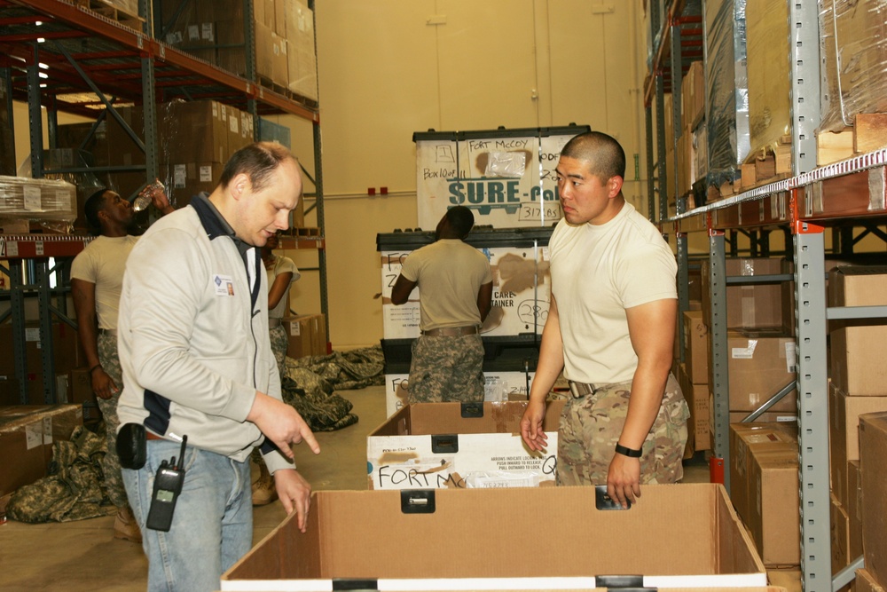 Supply Soldiers train, work at Fort McCoy Central Issue Facility in 2016