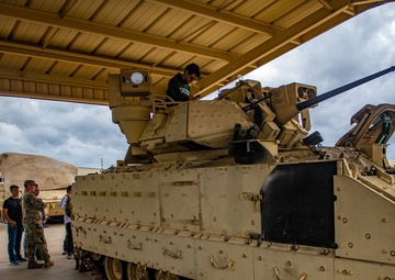 Future Soldiers get close look at basic training during visit to Fort Benning