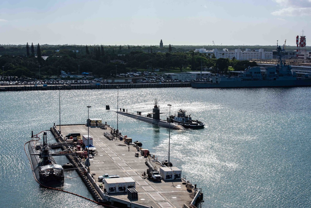 USS Olympia Departs Joint Base Pearl Harbor-Hickam for the Last Time