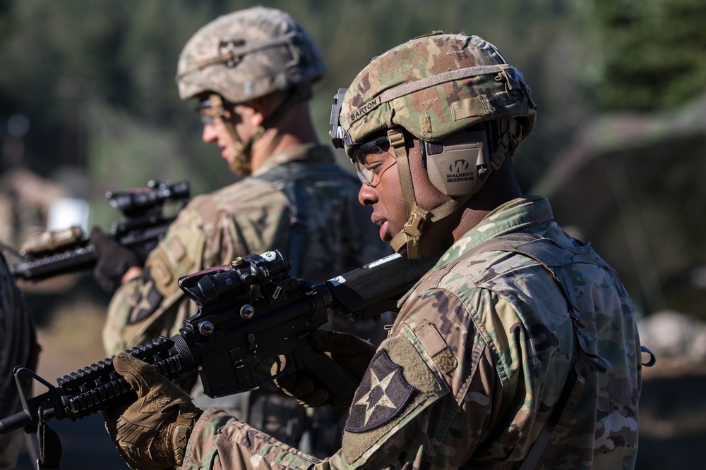 2nd Lt. Barton Sets His Sights on Lancer Brigade's Expert Soldier Badge