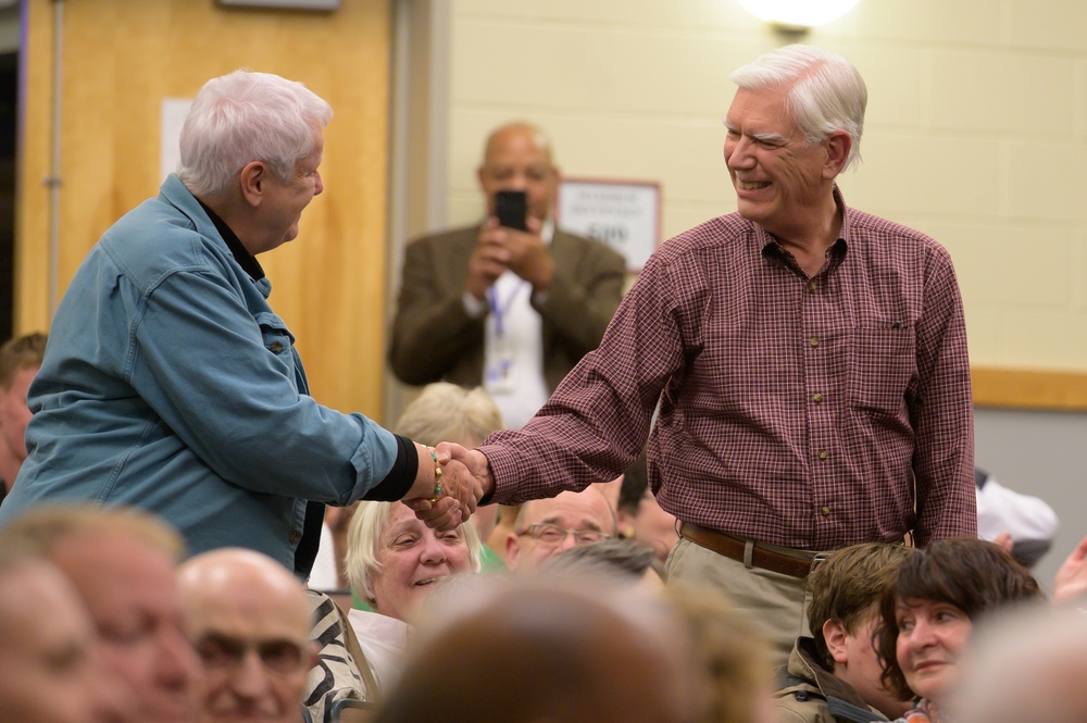Navy Band Commodores visit Wilmington