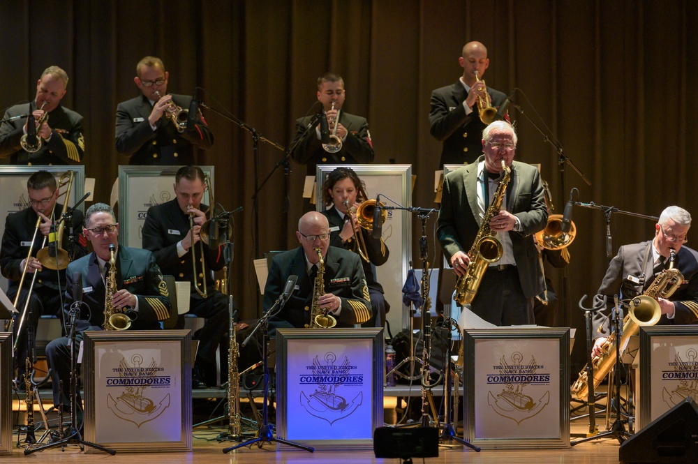 Navy Band Commodores visit Wilmington
