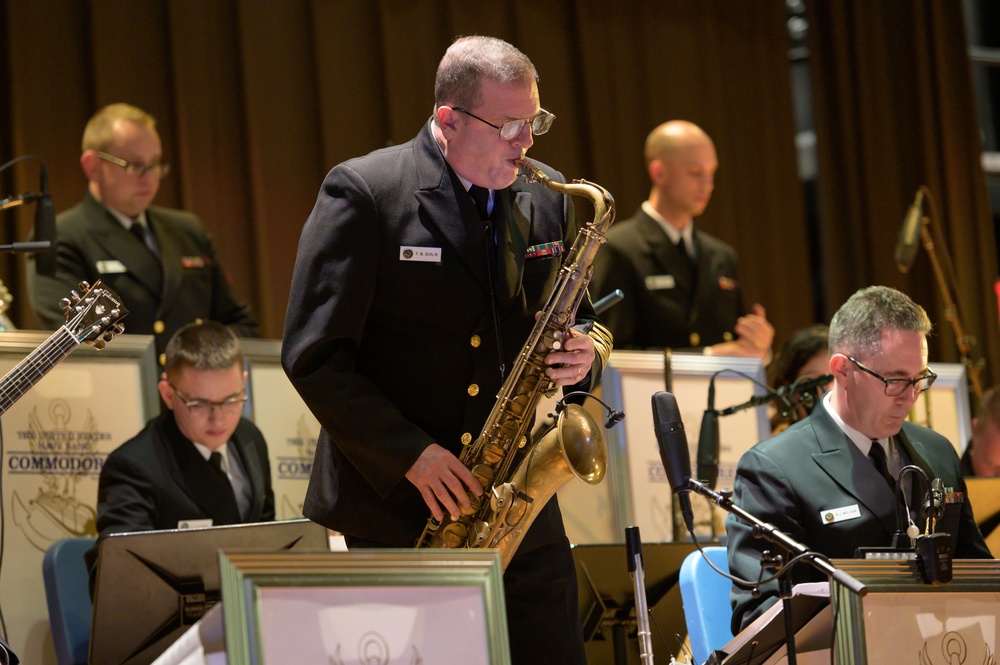 Navy Band Commodores visit Wilmington