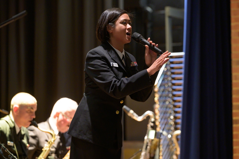 Navy Band Commodores visit Wilmington