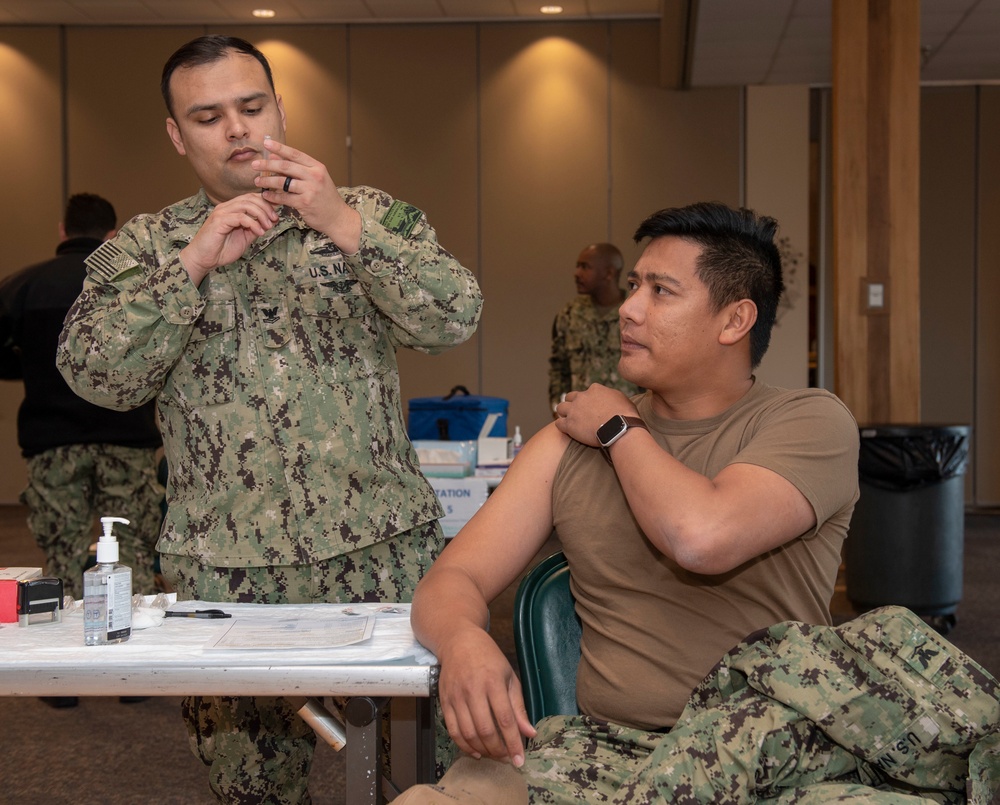NHCOH Provides Flu Vaccinations on NAS Whidbey Island