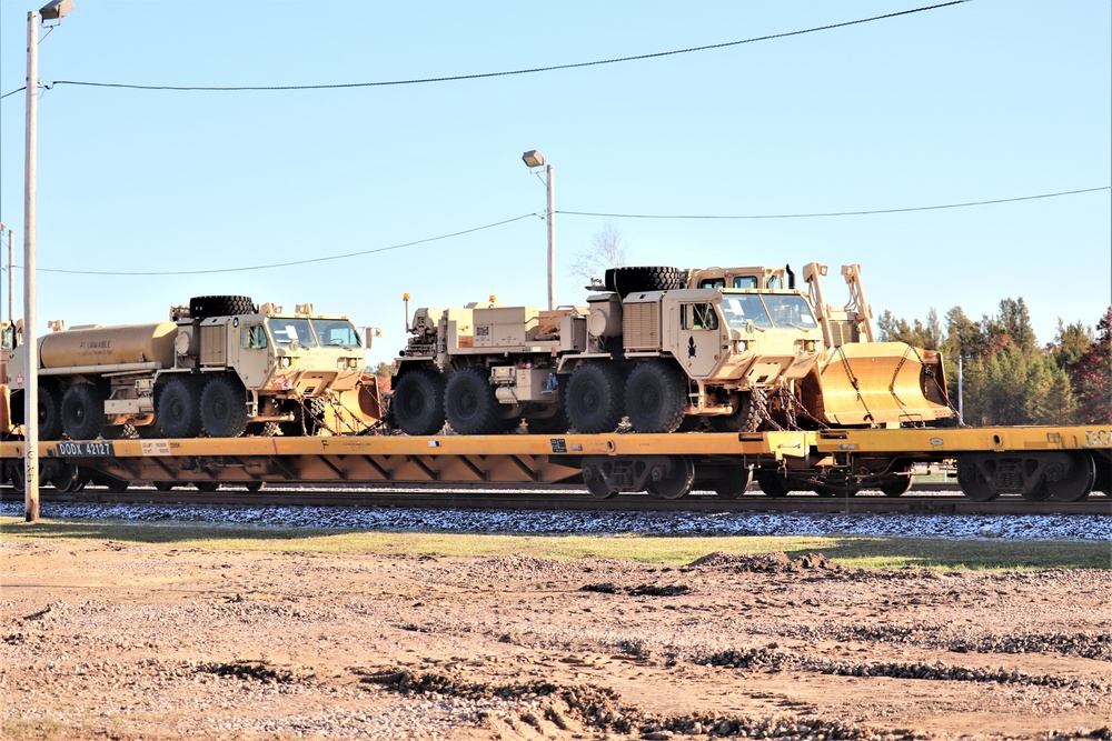 DVIDS - Images - Engineer unit's equipment, vehicles on railcars at ...