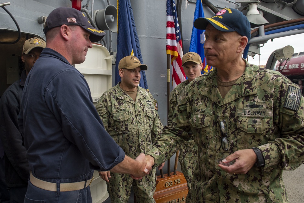 CSG 10 Visits USS Vella Gulf