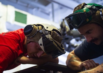 HSM 72 Maintenance aboard USS Farragut