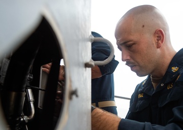 LIve-fire exercise USS Farragut