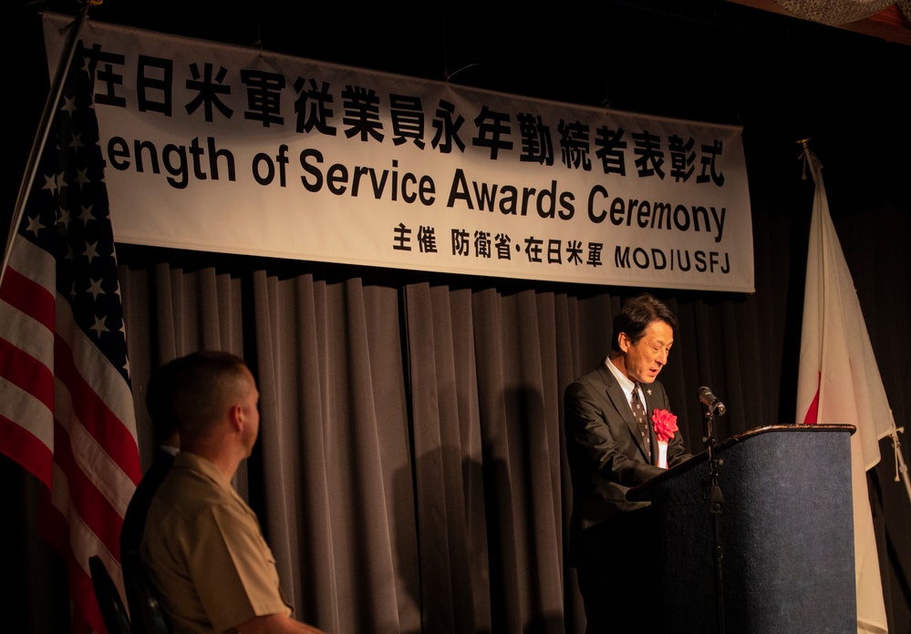 MCAS Iwakuni commemorates MLC and IHA employees for their hard work