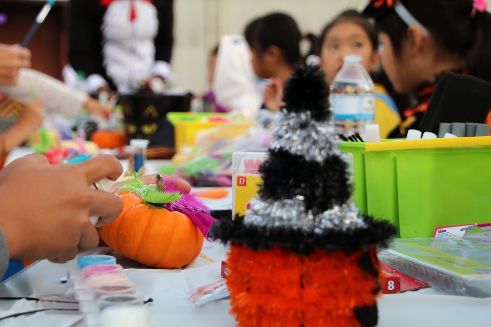 38th ADA volunteers make Halloween special for the community