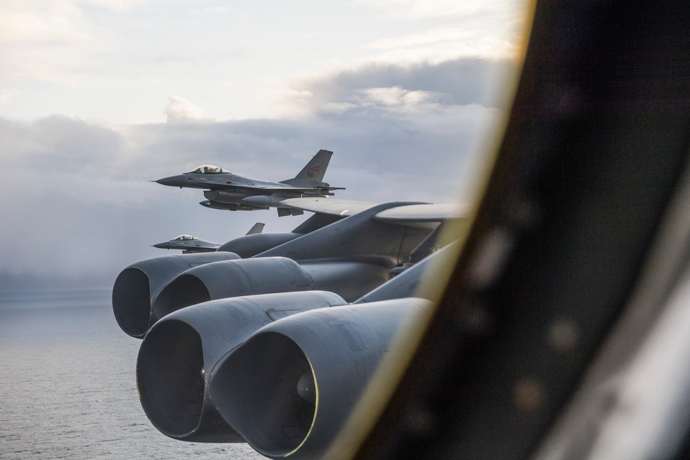 Bomber Task Force 20-1 integrates training with Royal Norwegian Air Force