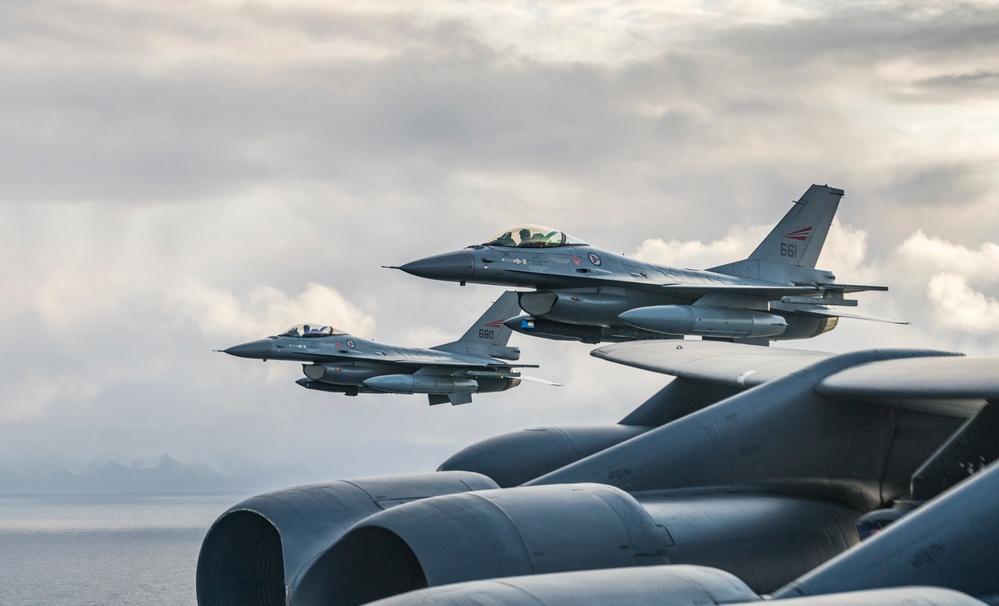 Bomber Task Force 20-1 integrates training with Royal Norwegian Air Force