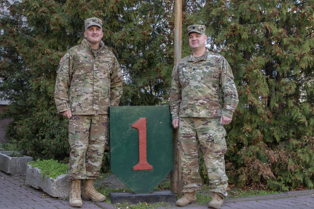 Deputy Commanding Officer – Support, Col. Thomas O'Connor visits First Infantry Division (Forward) Headquarters