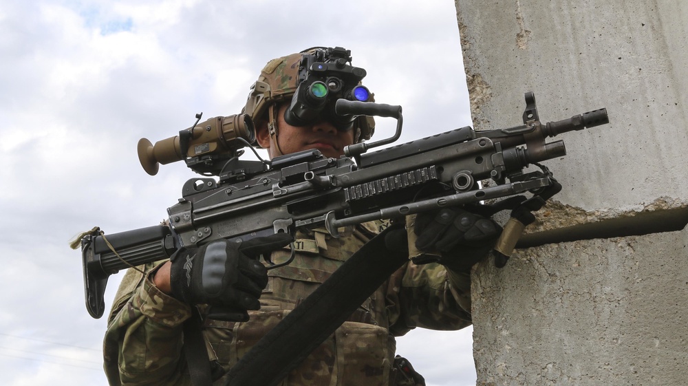 1st Infantry Division first to field new night vision equipment