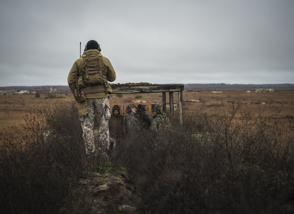 Latvian Joint Terminal Attack Controllers conduct training in Michigan