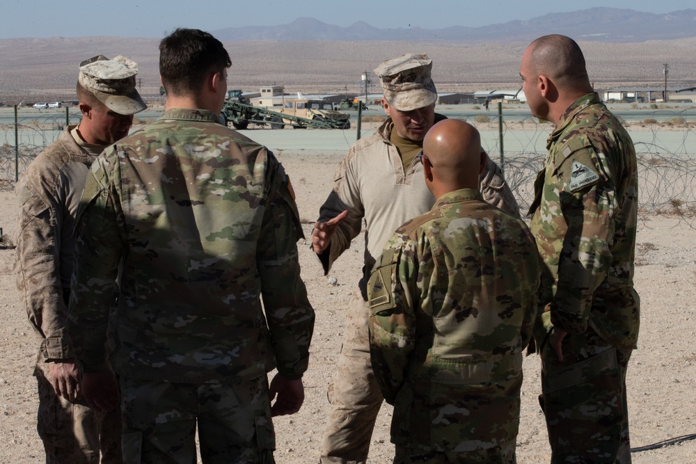 2d MARDIV CG meets with soldiers participating in MWX