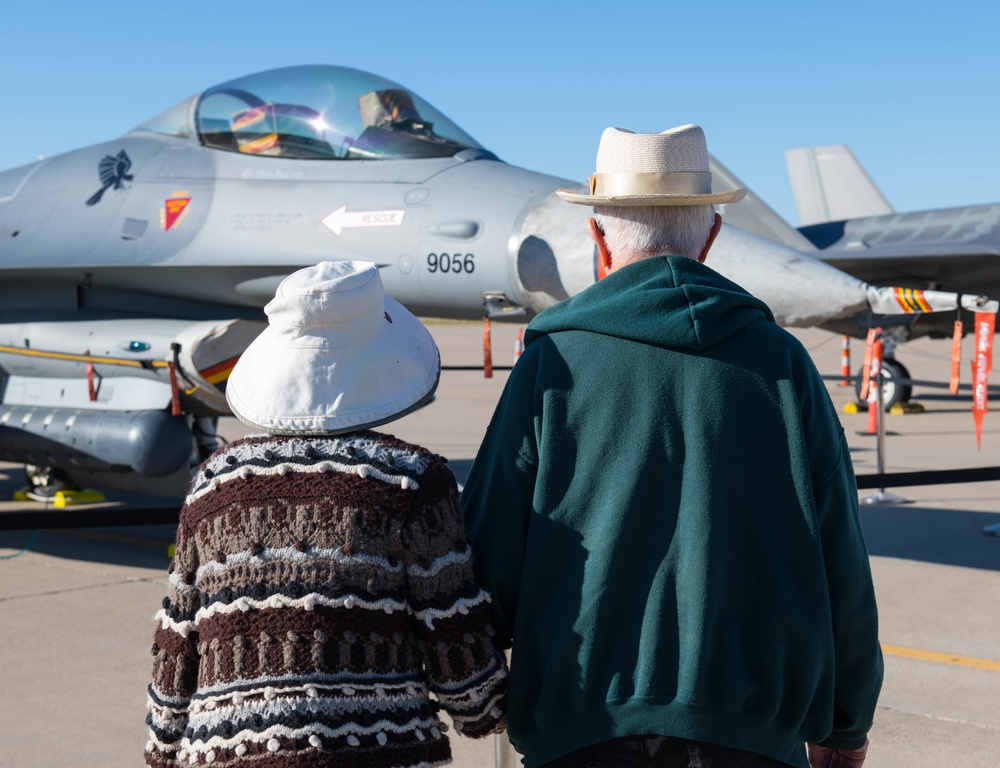 Luke hosts military retirees for day-long appreciation event